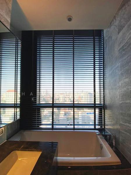 The Esse Sukhumvit 36, Bangkok, Soi Sukhumvit 36, Sukhumvit Road, Phra Kanong, Khlong Toei, Bangkok, 2 Bedrooms, 73 sqm, Condo For Rent, by Hathaichanok Saenset, 500548534 - DDproperty.com