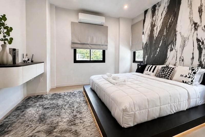 4S0021 Pool villa for sale 17,900,000 baht 4 bedroom 3 bathroom at patong have fully furnished, Phuket, Patong, Kathu, Phuket, 4 Bedrooms, 140 sqm, Villa For Sale, by PK LIFE Property, 500548546 - DDproperty.com