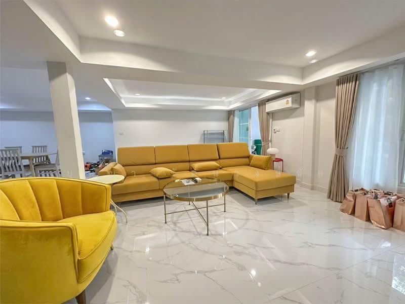 ให้เช่าบ้านแฝด รีโนเวทใหม่ ตรงข้ามเซ็นทรัลพระราม 2 บ้านสวย แต่งครบ พร้อมอยู่, กรุงเทพ, พระราม 2, ท่าข้าม, บางขุนเทียน, กรุงเทพ, 150 ตร.ม., บ้านแฝด ให้เช่า, โดย บุษบา รัตนวงษ์ชัย, 500548601 - DDproperty.com