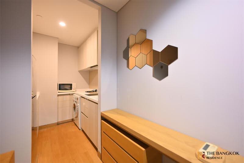 The Lumpini 24, Bangkok, Sukhumvit 24 Road, Khong Tan, Khlong Toei, Bangkok, 2 Bedrooms, 55 sqm, Condo For Rent, by Nicha Peerakittikul, 500548606 - DDproperty.com