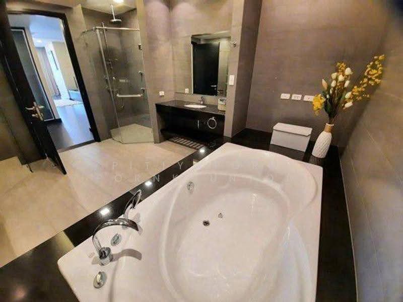 La Royale Beach : ลา รอแยลบีช, ชลบุรี, 335 253-254, นาจอมเทียน, สัตหีบ, ชลบุรี, 268 ตร.ม., Condo ขาย, โดย Pitiyaporn Pornkhuntod, 500548809 - DDproperty.com