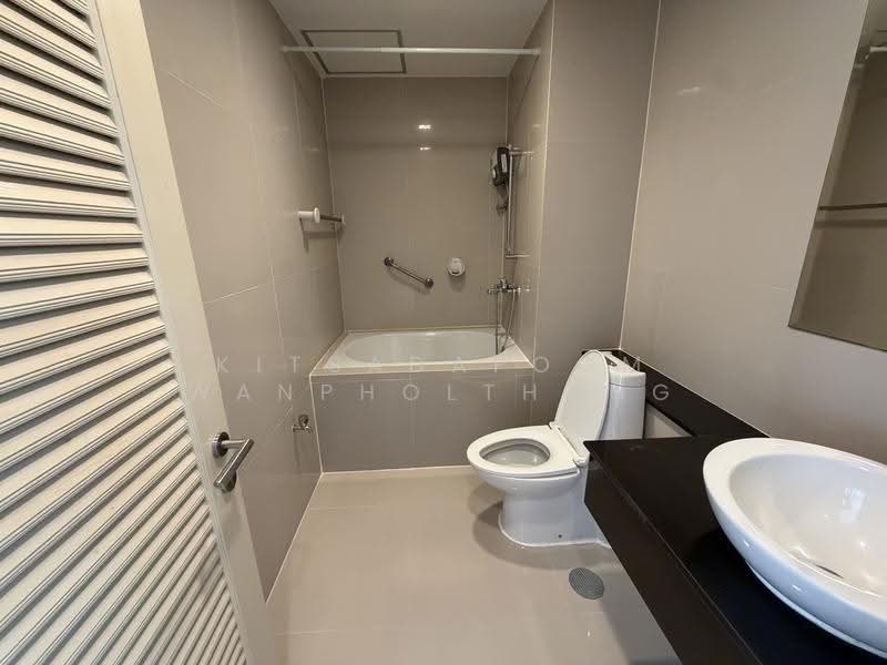 Nusasiri Grand, Bangkok, Soi Sukhumvit 42, Phra Kanong, Khlong Toei, Bangkok, 1 Bedroom, 82 sqm, Condo For Rent, by Kitsadapoom Wanpholthong, 500548951 - DDproperty.com