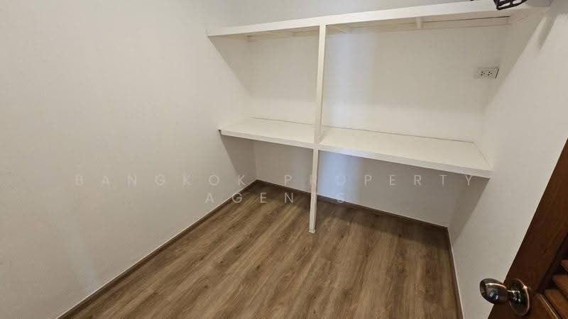 Dera Mansion, Bangkok, 23 Soi Sukhumvit 18, Khlong Toei, Bangkok, 4 Bedrooms, 650 sqm, Condo For Rent, by BANGKOK PROPERTY AGENTS, 500549117 - DDproperty.com