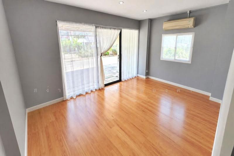 วิสต้าวิลล์ เฟสบี ลำลูกกา คลอง 3, Pathum Thani, ชลมาร์คพิจารณ์, Lat Sawai, Lam Luk Ka, Pathum Thani, 4 Bedrooms, 140 sqm, Single Detached House For Sale, by สง่าชัย ไทรทองคำ, 500549119 - DDproperty.com