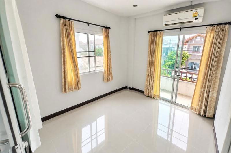 วิสต้าวิลล์ เฟสบี ลำลูกกา คลอง 3, Pathum Thani, ชลมาร์คพิจารณ์, Lat Sawai, Lam Luk Ka, Pathum Thani, 4 Bedrooms, 140 sqm, Single Detached House For Sale, by สง่าชัย ไทรทองคำ, 500549119 - DDproperty.com