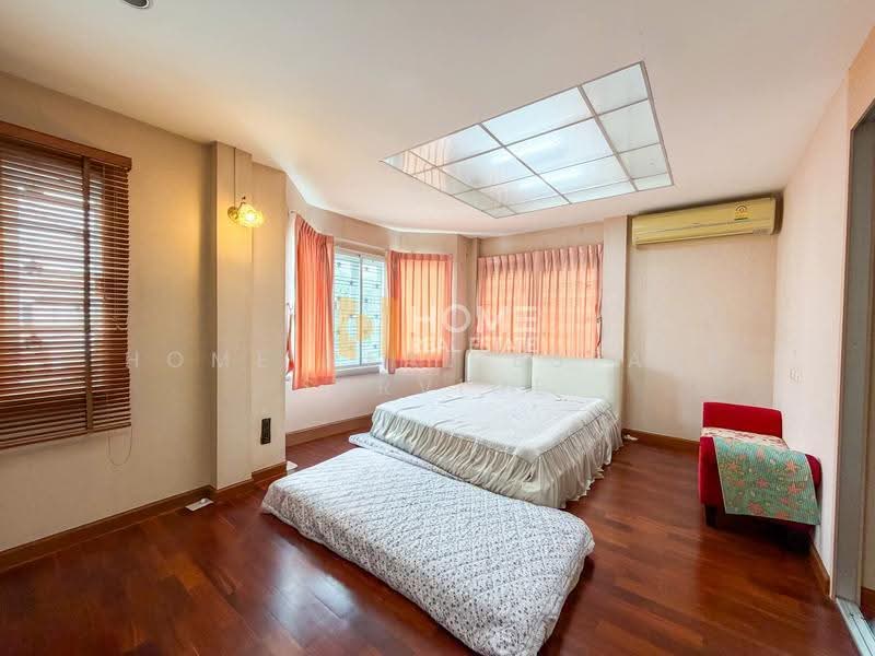 Laddarom Ratchaphruek-Pinklao, Bangkok, Ratchaphruek-Pinklao Road, Taling Chan, Bangkok, 3 Bedrooms, 195 sqm, Single Detached House For Sale, by HOME Real Estate Service, 500549138 - DDproperty.com