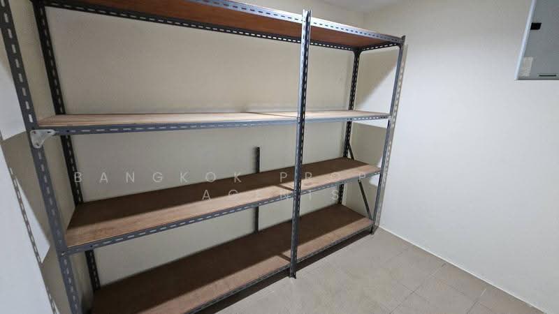 Rishi Court, Bangkok, 47 Soi Sukhumvit 15, Khlongtoei Nua, Watthana, Bangkok, 3 Bedrooms, 294 sqm, Condo For Rent, by BANGKOK PROPERTY AGENTS, 500549143 - DDproperty.com