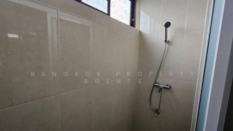 Rishi Court, Bangkok, 47 Soi Sukhumvit 15, Khlongtoei Nua, Watthana, Bangkok, 3 Bedrooms, 294 sqm, Condo For Rent, by BANGKOK PROPERTY AGENTS, 500549143 - DDproperty.com
