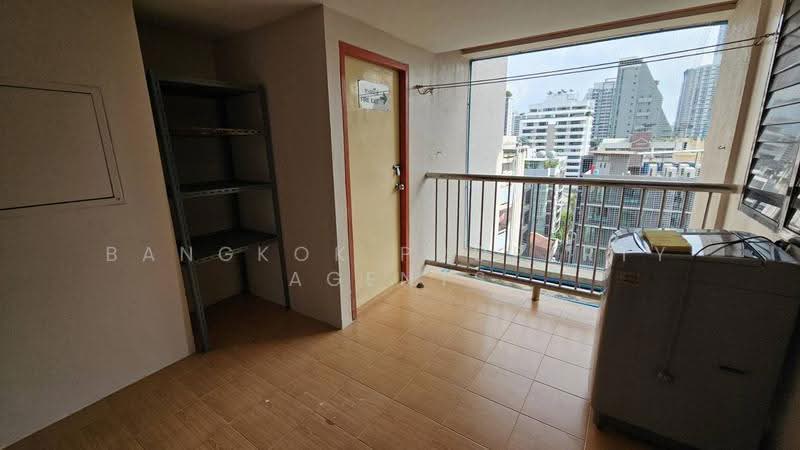 Rishi Court, Bangkok, 47 Soi Sukhumvit 15, Khlongtoei Nua, Watthana, Bangkok, 3 Bedrooms, 294 sqm, Condo For Rent, by BANGKOK PROPERTY AGENTS, 500549143 - DDproperty.com
