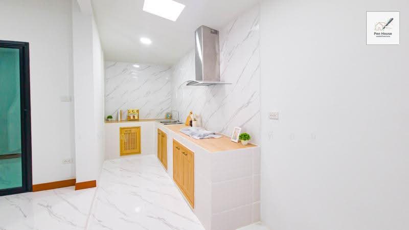 หมู่บ้านสุภาวัลย์, Bangkok, Bang Chun, Khlong Sam Wa, Bangkok, 4 Bedrooms, 29 sqm, Townhouse For Sale, by เพ็ญศิริ ตุ้มเทียน, 500549147 - DDproperty.com