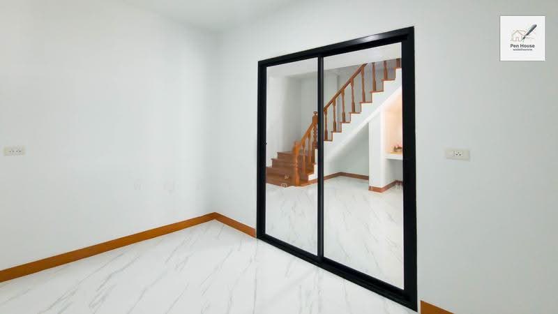 หมู่บ้านสุภาวัลย์, Bangkok, Bang Chun, Khlong Sam Wa, Bangkok, 4 Bedrooms, 29 sqm, Townhouse For Sale, by เพ็ญศิริ ตุ้มเทียน, 500549147 - DDproperty.com