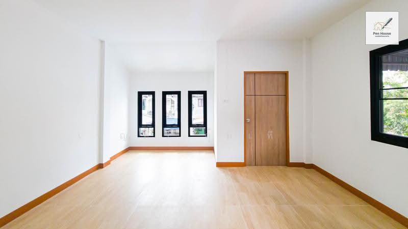หมู่บ้านสุภาวัลย์, Bangkok, Bang Chun, Khlong Sam Wa, Bangkok, 4 Bedrooms, 29 sqm, Townhouse For Sale, by เพ็ญศิริ ตุ้มเทียน, 500549147 - DDproperty.com