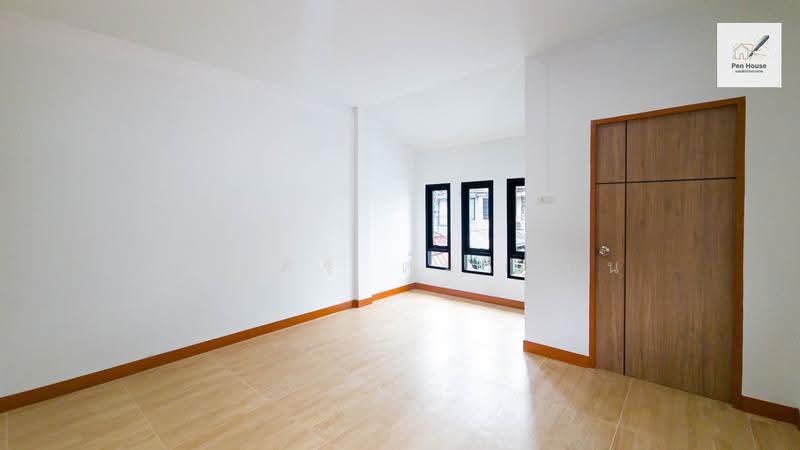 หมู่บ้านสุภาวัลย์, กรุงเทพ, บางชัน, คลองสามวา, กรุงเทพ, 29 ตร.ม., Townhouse ขาย, โดย เพ็ญศิริ ตุ้มเทียน, 500549147 - DDproperty.com