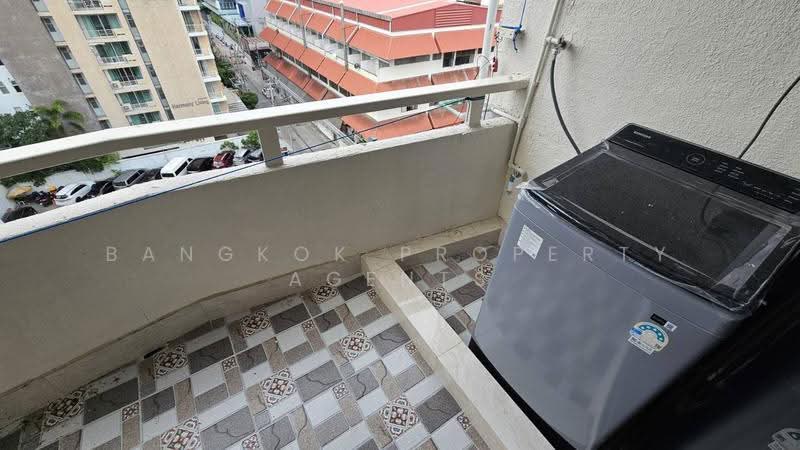 Rishi Court, Bangkok, 47 Soi Sukhumvit 15, Khlongtoei Nua, Watthana, Bangkok, 3 Bedrooms, 200 sqm, Condo For Rent, by BANGKOK PROPERTY AGENTS, 500549149 - DDproperty.com
