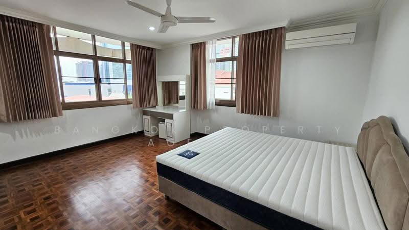 Rishi Court, Bangkok, 47 Soi Sukhumvit 15, Khlongtoei Nua, Watthana, Bangkok, 3 Bedrooms, 200 sqm, Condo For Rent, by BANGKOK PROPERTY AGENTS, 500549149 - DDproperty.com