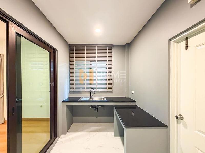 Centro Ratchapruek-Suan Phak, Nonthaburi, Bangkruai Jongtanom, Bang Kruai, Nonthaburi, 4 Bedrooms, 200 sqm, Single Detached House For Sale, by HOME Real Estate Service, 500549151 - DDproperty.com