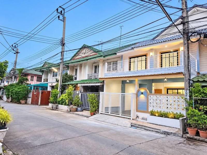 Pruksa 10, Nonthaburi, Bang Kruai - Sai Noi Road, Sai Noi, Nonthaburi, 3 Bedrooms, 100 sqm, Semi-Detached House (Twin House) For Sale, by ชลธิชา ปรางค์ประทานพร, 500549154 - DDproperty.com