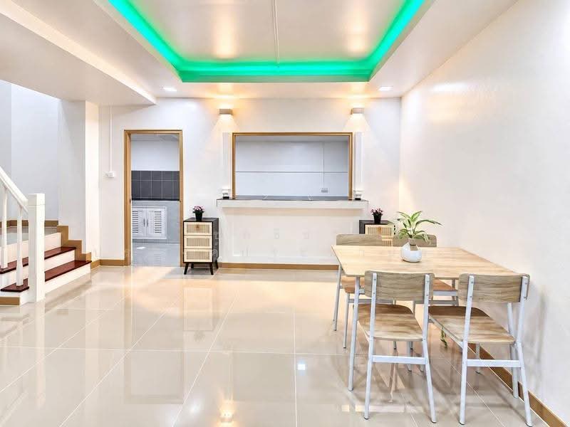 Pruksa 10, Nonthaburi, Bang Kruai - Sai Noi Road, Sai Noi, Nonthaburi, 3 Bedrooms, 100 sqm, Semi-Detached House (Twin House) For Sale, by ชลธิชา ปรางค์ประทานพร, 500549154 - DDproperty.com