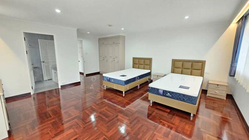 Rishi Court, Bangkok, 47 Soi Sukhumvit 15, Khlongtoei Nua, Watthana, Bangkok, 3 Bedrooms, 280 sqm, Condo For Rent, by BANGKOK PROPERTY AGENTS, 500549156 - DDproperty.com