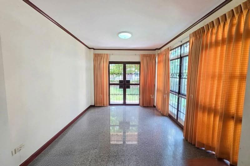 Baan Suetrong Rangsit Khlong 3, Pathum Thani, Bang Yitho, Thanyaburi, Pathum Thani, 3 Bedrooms, 337 sqm, Single Detached House For Sale, by ชนะชาติ นนท์ตา, 500549173 - DDproperty.com