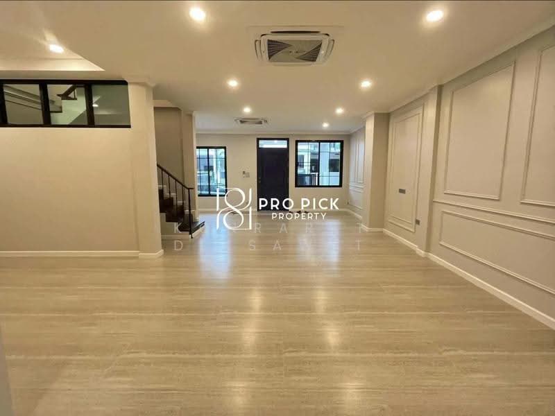 For Rent Townhouse BTS Onnut Sukhumvit Khlong Toei Bangkok PP-00645, Bangkok, Khlong Toei, Bangkok, 3 Bedrooms, 220 sqm, Townhouse For Rent, by Konrarat Deesawat, 500549197 - DDproperty.com