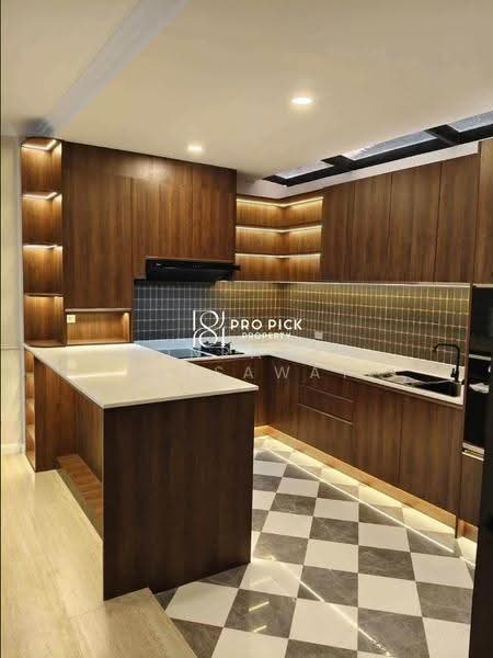 For Rent Townhouse BTS Onnut Sukhumvit Khlong Toei Bangkok PP-00645, Bangkok, Khlong Toei, Bangkok, 3 Bedrooms, 220 sqm, Townhouse For Rent, by Konrarat Deesawat, 500549197 - DDproperty.com