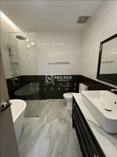 For Rent Townhouse BTS Onnut Sukhumvit Khlong Toei Bangkok PP-00645, Bangkok, Khlong Toei, Bangkok, 3 Bedrooms, 220 sqm, Townhouse For Rent, by Konrarat Deesawat, 500549197 - DDproperty.com