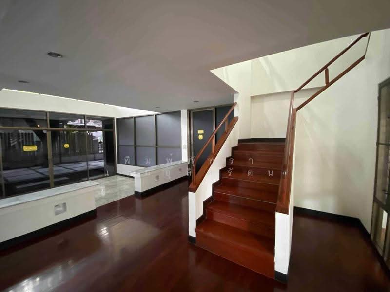 บ้านเดี่ยว เอกมัย รามอินทรา, กรุงเทพ, ประชาอุทิศ, วังทองหลาง, กรุงเทพ, 390 ตร.ม., บ้านเดี่ยว ให้เช่า, โดย พิมพ์ภัทรา แจ่มอุลิตรัตน, 500549217 - DDproperty.com
