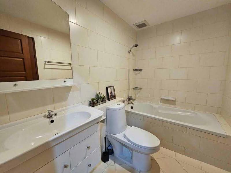 Baan Klang Krung Resort (Ratchada 7) : บ้านกลางกรุงรีสอร์ท รัชดา ซอย7, กรุงเทพ, 7 ซอย รัชดาภิเษก, ดินแดง, กรุงเทพ, 100 ตร.ม., Condo ให้เช่า, โดย พิมพ์ภัทรา แจ่มอุลิตรัตน, 500549239 - DDproperty.com