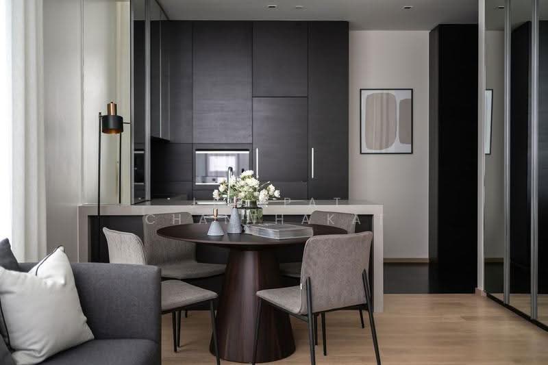 28 Chidlom, Bangkok, 28 Chit Lom Alley, Lumphini, Pathum Wan, Bangkok, 2 Bedrooms, 74 sqm, Condo For Rent, by Jirapat Chanthakat, 500549242 - DDproperty.com