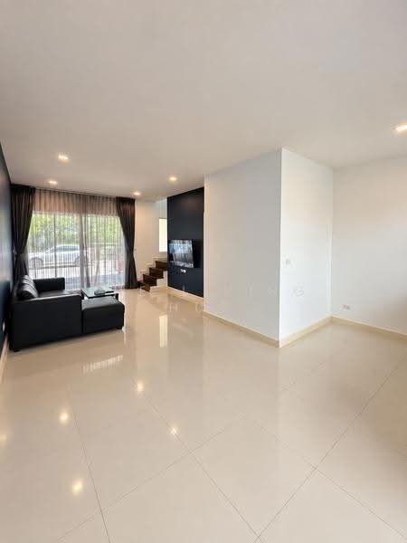 Bless Town Srinakarin - Namdang, Samut Prakan, Behind Wat Nam Daeng Road, Bang Kaeo, Bang Plee, Samut Prakan, 3 Bedrooms, 182 sqm, Townhouse For Sale, by THE LIVING HUB, 500549252 - DDproperty.com