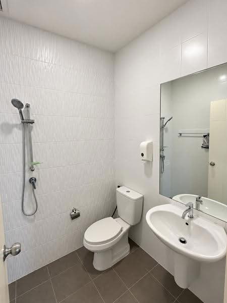Bless Town Srinakarin - Namdang, Samut Prakan, Behind Wat Nam Daeng Road, Bang Kaeo, Bang Plee, Samut Prakan, 3 Bedrooms, 182 sqm, Townhouse For Sale, by THE LIVING HUB, 500549252 - DDproperty.com