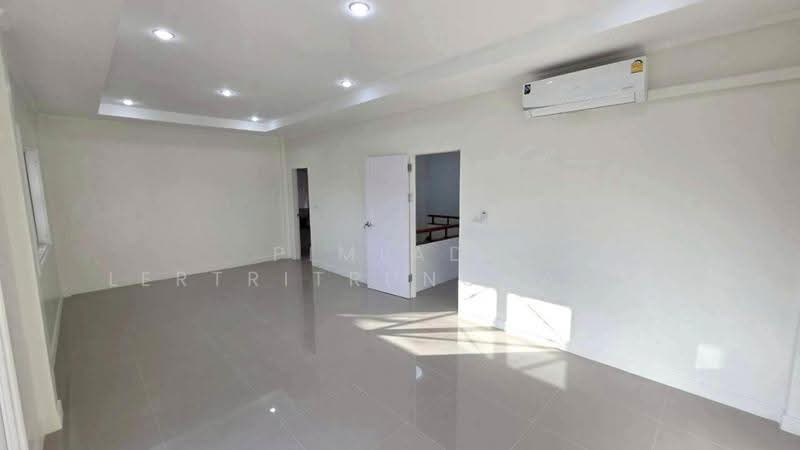 Supalai Ville Bangna-Wongwaen, Samut Prakan, Soi 01 Kanchanaphisek 39, Kanchanaphisek parallel Road, Rachathewa, Bang Plee, Samut Prakan, 4 Bedrooms, 260 sqm, Single Detached House For Sale, by Pimlada Lertritrungmanee, 500549281 - DDproperty.com