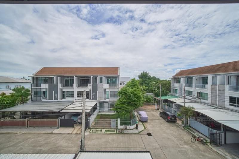 Buddha Bucha 36 Baan Mai 1, Bangkok, Phutthabucha Road 36, Bangmot, Thung Khru, Bangkok, 3 Bedrooms, 142 sqm, Townhouse For Sale, by คุณพิรญาณ์ วัชรานุวัฒน์กุล (พีค), 500549292 - DDproperty.com