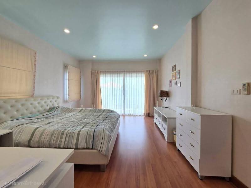 Casa Ville Ramkhamhaeng-Wongwaen, Bangkok, Soi Rat Phatthana (Soi Misteen), Ramkhamhaeng Road, Saphan Sung, Bangkok, 3 Bedrooms, 186 sqm, Single Detached House For Sale, by Jutarat Jitmun, 500549298 - DDproperty.com