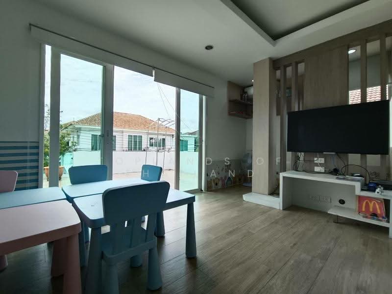 Perfect Place Ratchapruk, Nonthaburi, Ratchapruek Road, Bang Rak Noi, Muang Nonthaburi, Nonthaburi, 4 Bedrooms, 280 sqm, Single Detached House For Sale, by TopLands of Thailand, 500549299 - DDproperty.com