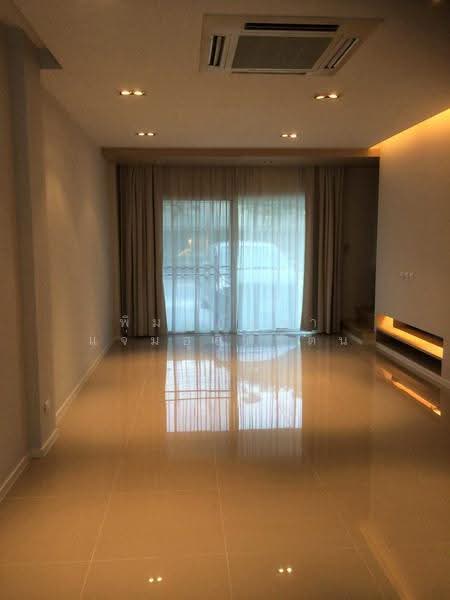 Baan Klang Muang Sukhumvit 77, Bangkok, Soi On Nut 17, Suan Luang, Bangkok, 3 Bedrooms, 178 sqm, Townhouse For Rent, by พิมพ์ภัทรา แจ่มอุลิตรัตน, 500549306 - DDproperty.com
