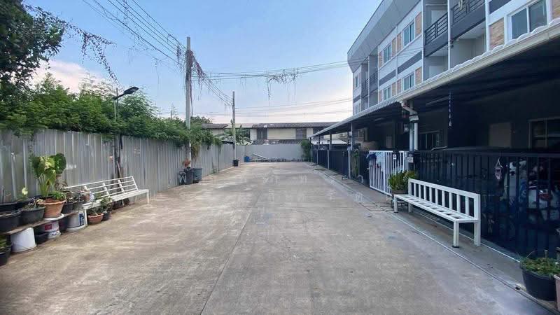 หมู่บ้านนักกีฬาแหลมทอง, กรุงเทพ, ทับช้าง, สะพานสูง, กรุงเทพ, 150 ตร.ม., Townhouse ให้เช่า, โดย พิมพ์ภัทรา แจ่มอุลิตรัตน, 500549315 - DDproperty.com