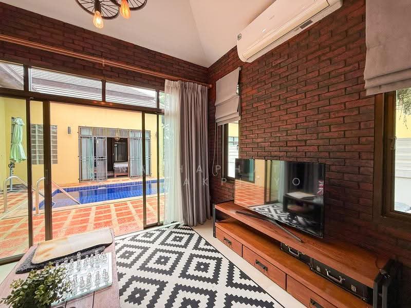Urgent Sale! Detached House in Bang Saray Beachside, Chon Buri (Pattaya), เทศบาล 5, Bang Sa-re, Sattahip, Chon Buri (Pattaya), 3 Bedrooms, 180 sqm, Single Detached House For Sale, by Naphaphat Nitipakpinyo, 500549317 - DDproperty.com