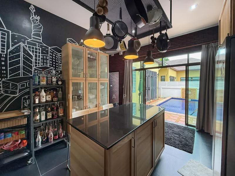 Urgent Sale! Detached House in Bang Saray Beachside, Chon Buri (Pattaya), เทศบาล 5, Bang Sa-re, Sattahip, Chon Buri (Pattaya), 3 Bedrooms, 180 sqm, Single Detached House For Sale, by Naphaphat Nitipakpinyo, 500549317 - DDproperty.com