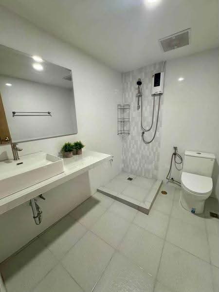 Siam Condominium, Bangkok, Rama 9, Huai Khwang, Bangkok, 3 Bedrooms, 107 sqm, Condo For Rent, by พิมพ์ภัทรา แจ่มอุลิตรัตน, 500549332 - DDproperty.com