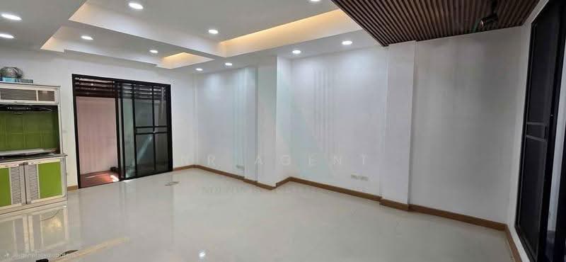 Sarin Wiz Sukhumvit 107, Samut Prakan, Sukhumvit 107 Road, Samrong Nua, Muang Samut Prakarn, Samut Prakan, 3 Bedrooms, 182 sqm, Townhouse For Rent, by NR AGENT, 500549363 - DDproperty.com