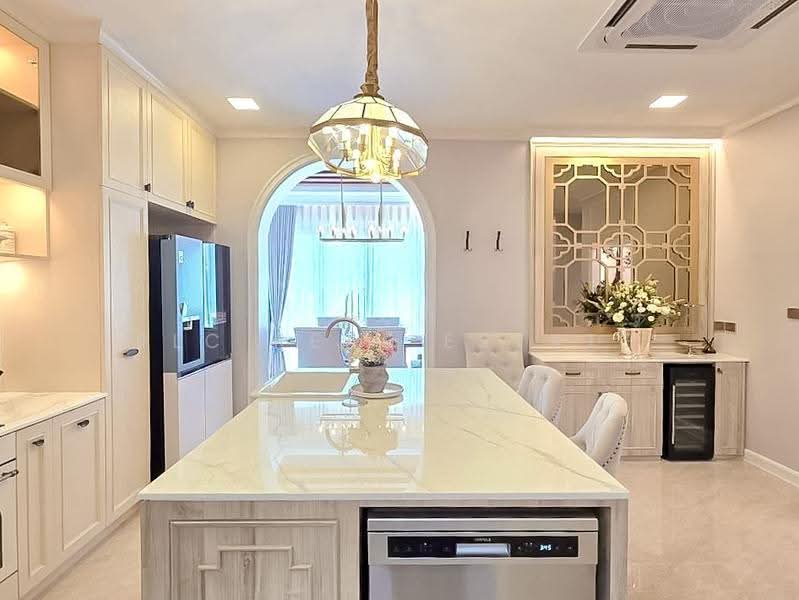 Luxury Pool Villa for Sale Chaiyapruek East Pattaya 5 Bedrooms, Chon Buri (Pattaya), Bang Lamung, Bang Lamung (Pattaya), Chon Buri (Pattaya), 5 Bedrooms, 350 sqm, Villa For Sale, by PLC real estate, 500549370 - DDproperty.com