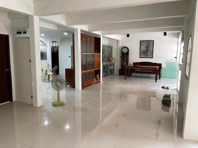 House in Rama 2, Bangkok, Bangmot, Chom Thong, Bangkok, 3 Bedrooms, 210 sqm, Townhouse For Rent, by Airada Parasarn, 500549395 - DDproperty.com