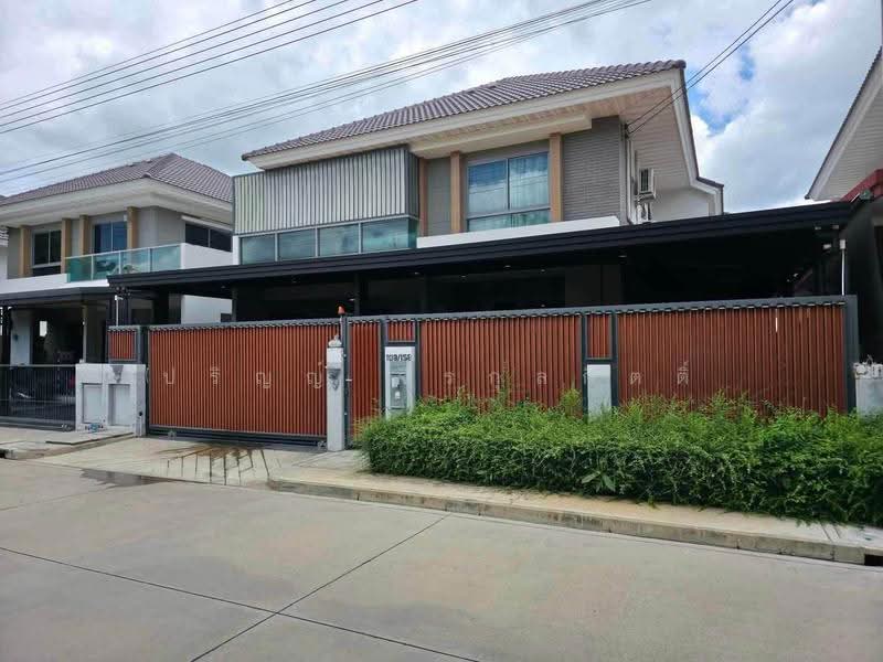 Perfect Place Sukhumvit 77-Suvarnabhumi, Samut Prakan, Lat Krabang Road, Rachathewa, Bang Plee, Samut Prakan, 4 Bedrooms, 250 sqm, Single Detached House For Rent, by ปริญญ์ จิรกุลกิตติ์, 500549403 - DDproperty.com
