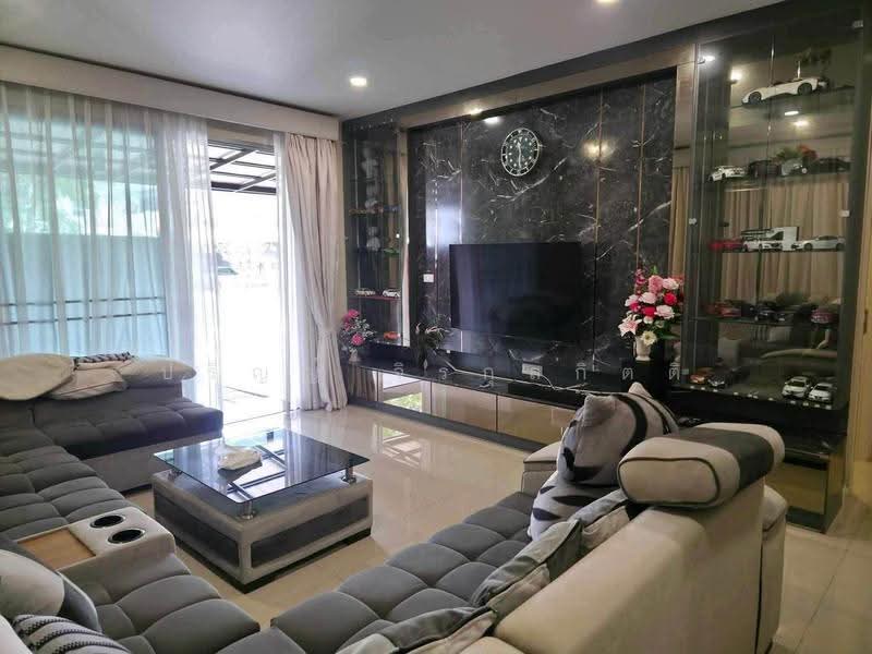 Perfect Place Sukhumvit 77-Suvarnabhumi, Samut Prakan, Lat Krabang Road, Rachathewa, Bang Plee, Samut Prakan, 4 Bedrooms, 250 sqm, Single Detached House For Rent, by ปริญญ์ จิรกุลกิตติ์, 500549403 - DDproperty.com