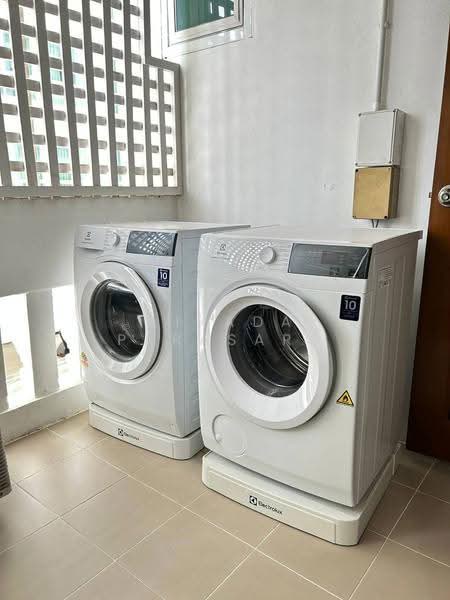 GM Tower, Bangkok, 39 Soi Sukhumvit 20, Khlong Toei, Bangkok, 3 Bedrooms, 315 sqm, Condo For Rent, by Airada Parasarn, 500549427 - DDproperty.com
