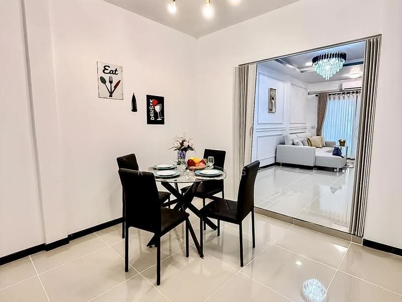 Stylish Townhouse for Sale Siam Country Club 4 Bedrooms, Chon Buri (Pattaya), Nong Pru, Bang Lamung (Pattaya), Chon Buri (Pattaya), 4 Bedrooms, 136 sqm, Townhouse For Sale, by PLC real estate, 500549440 - DDproperty.com