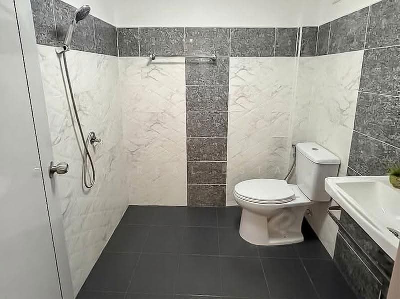 Stylish Townhouse for Sale Siam Country Club 4 Bedrooms, Chon Buri (Pattaya), Nong Pru, Bang Lamung (Pattaya), Chon Buri (Pattaya), 4 Bedrooms, 136 sqm, Townhouse For Sale, by PLC real estate, 500549440 - DDproperty.com