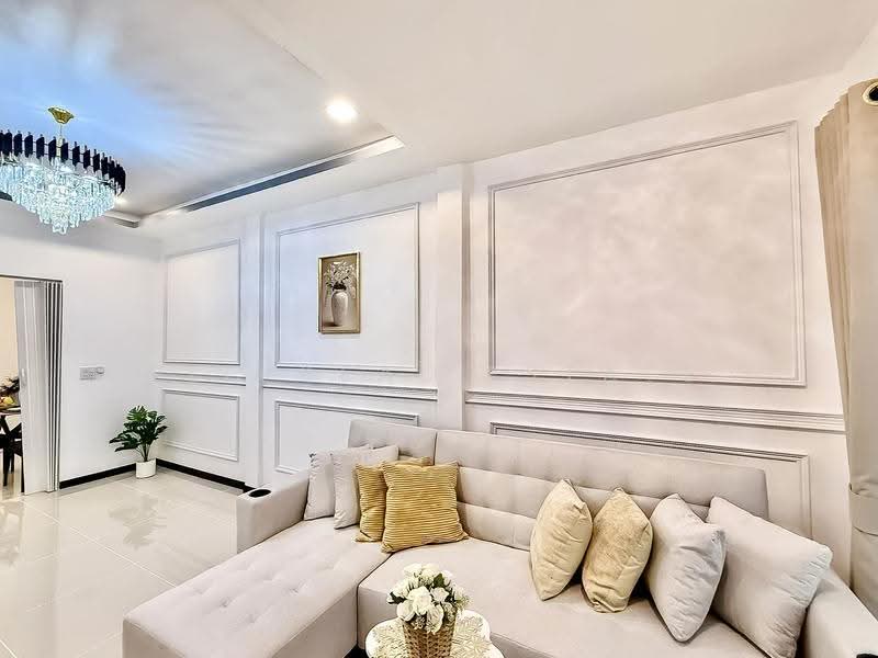 Stylish Townhouse for Sale Siam Country Club 4 Bedrooms, Chon Buri (Pattaya), Nong Pru, Bang Lamung (Pattaya), Chon Buri (Pattaya), 4 Bedrooms, 136 sqm, Townhouse For Sale, by PLC real estate, 500549440 - DDproperty.com